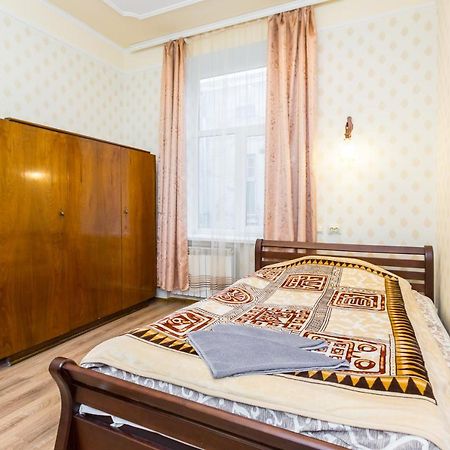 Mover Retro Apartment Lviv Exterior photo